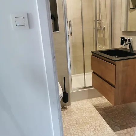 Studio De Strandloper Met 1 Zetelbed En 1 Bedkast شقة ميدل كيرك